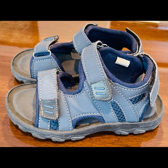 Little boys Sandals, Navy shoes with velcro, Size 9 little boy sandals 🌀🎈🌀 - Picture 8 of 14